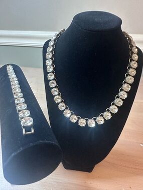 Crystal Statement Necklace and Bracelet Set - Clear: Chloe & Isabel STUNNING